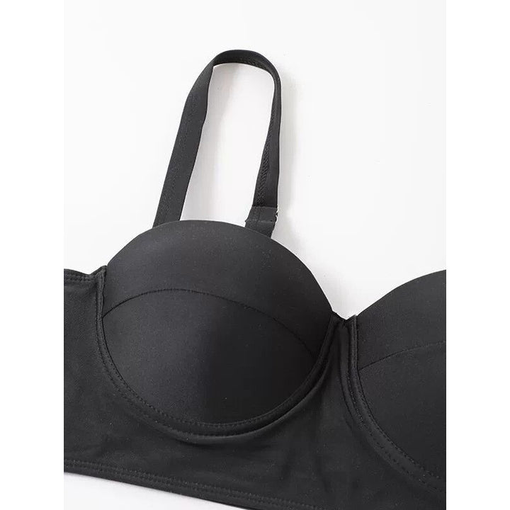 Damen Bikini-Set mit gepolstertem Oberteil und modischen floralem Slip Echo Archiv