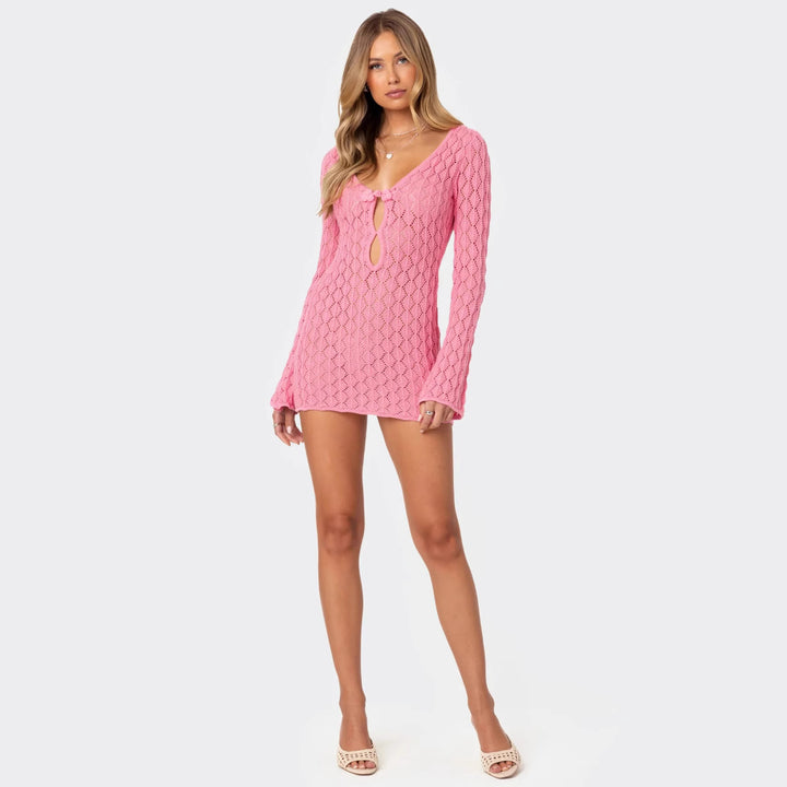 Damen Strickkleid mit raffinierten Ausschnitten und langen Ärmeln Echo Archiv