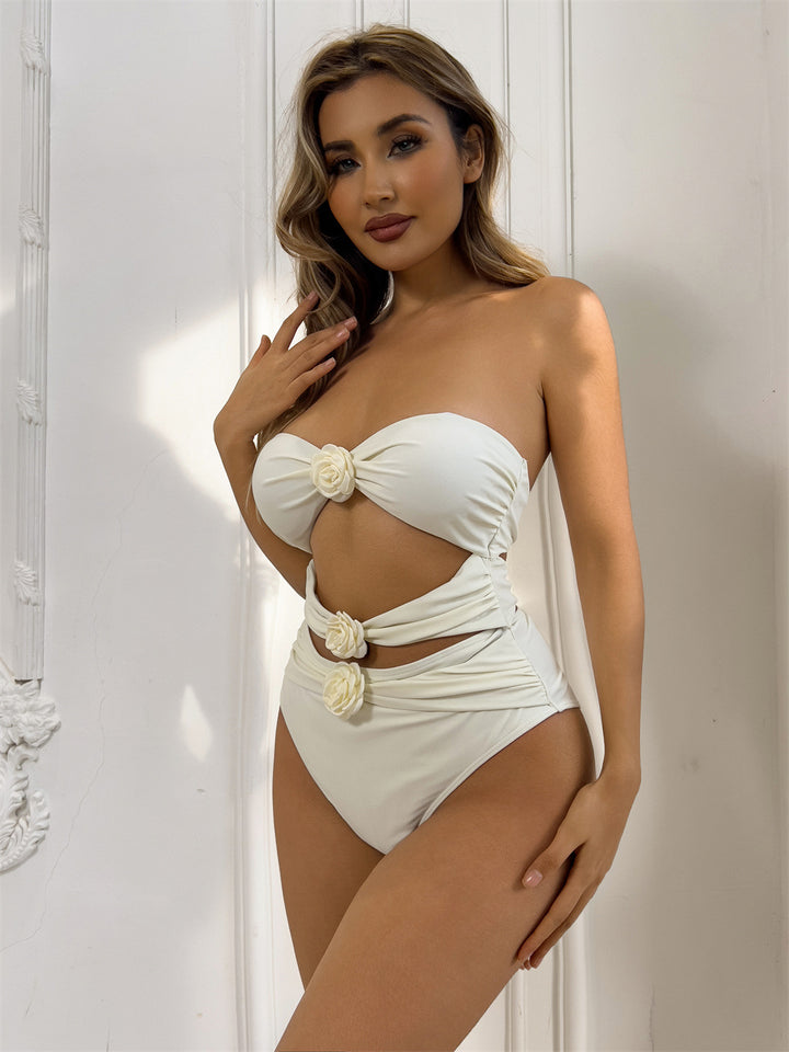 Damen Einteiliger Badeanzug mit floralem Design und innovativem Cut-Outs Echo Archiv