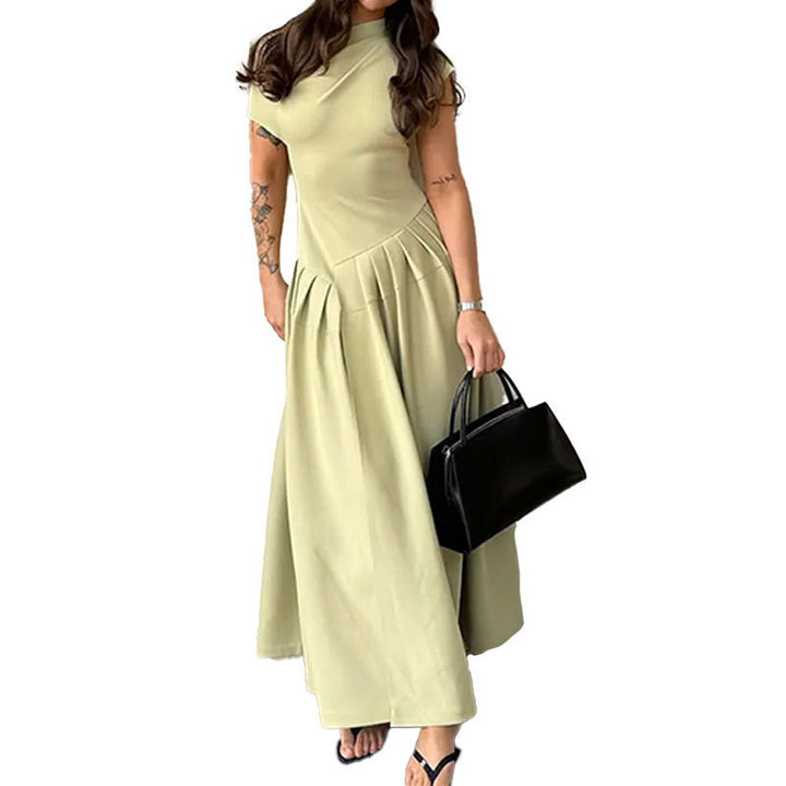 Damen Elegantes Maxikleid mit Plissee-Details Echo Archiv