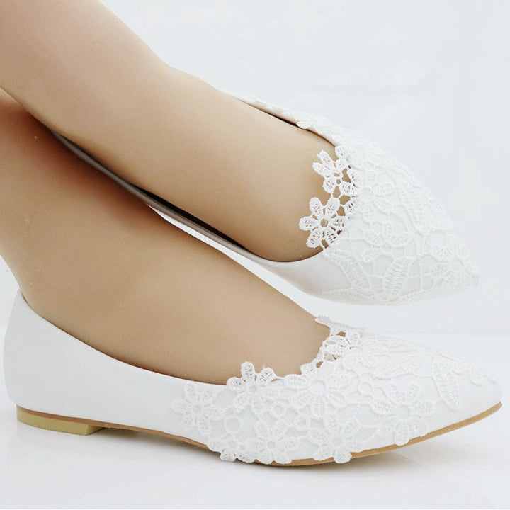 Damen Elegante Ballerinas mit filigraner Blumenstickerei Echoarchiv