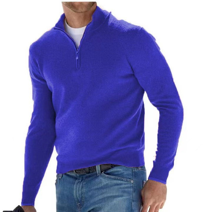 Herren eleganter Pullover mit hohem Kragen und feinem Rippdesign Echoarchiv