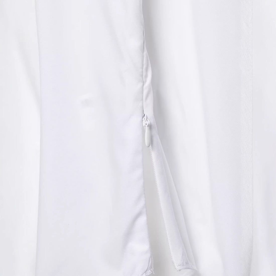 Damen Oversized-Hemdbluse mit Schnürverschluss und verlängerten Manschetten Echoarchiv