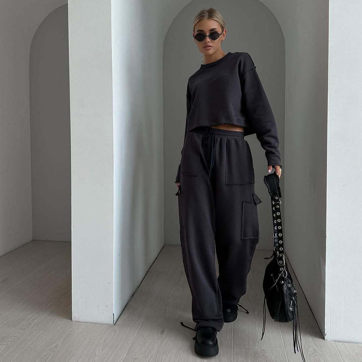 Damen Kurzes Tunnelzug-Sweatshirt mit geripptem Saum und lässiger High‑Waist‑Jogginghose – Avérine