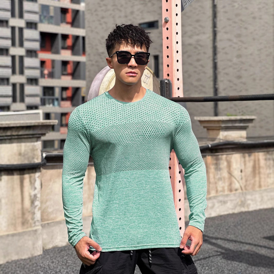 Herren Langarm-Trainingsshirt mit atmungsaktivem Netzdesign und feuchtigkeitstransportierender Technologie Echoarchiv