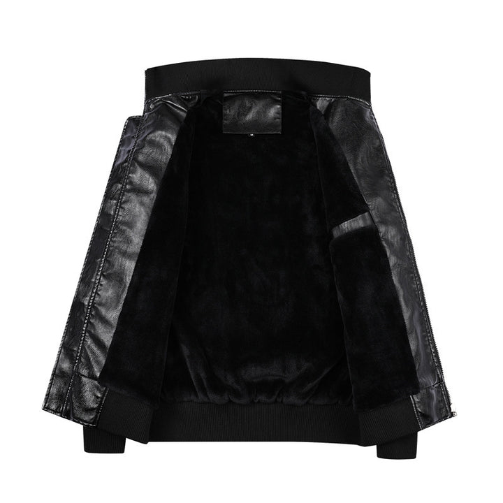 Herren Kunstleder-Bomberjacke im Vintage‑Fliegerstil mit geripptem Stehkragen und dekorativen Aufnähern – Brevano
