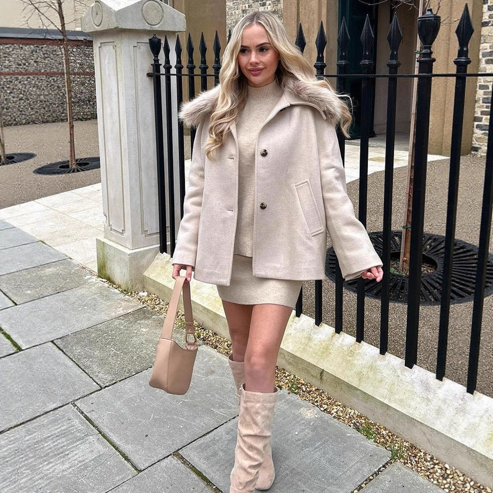 Damen Kurzmantel mit Webpelz-Schalkragen & kastiger Oversize-Silhouette Echoarchiv