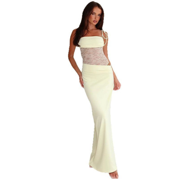 Damen Schickes Abendkleid mit raffinierten Spitzen-Elementen Echo Archiv