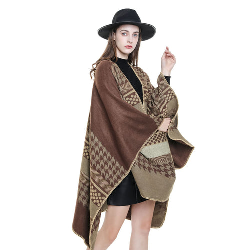 Damen Wohliger Oversize-Umhangponcho aus Wollmix mit Hahnentritt- und Grafikjacquard – Célinea