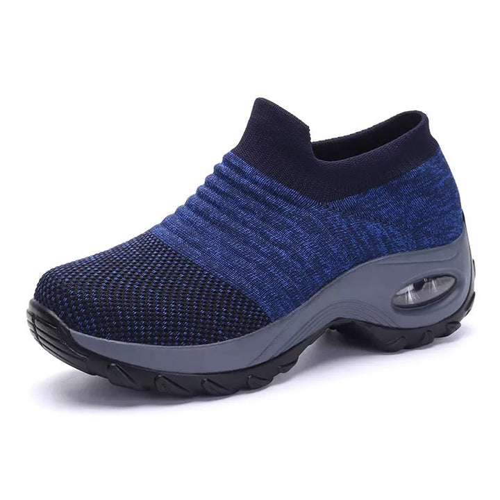 Damen Slip-On Strick-Sneaker mit sockenähnlichem Schaft und Luftkissen-Plateausohle – Névara