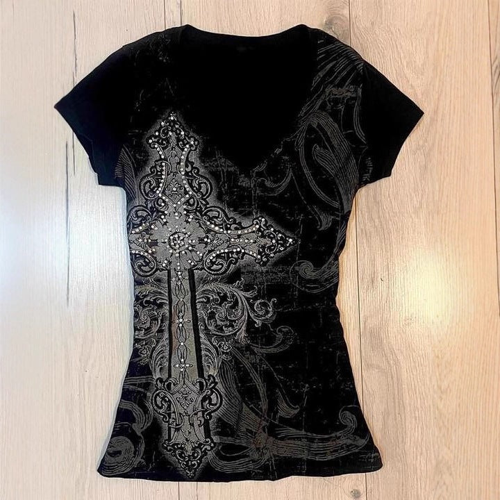 Damen T-Shirt mit aufwendigem Kreuz-Design und Strass-Akzenten Echo Archiv