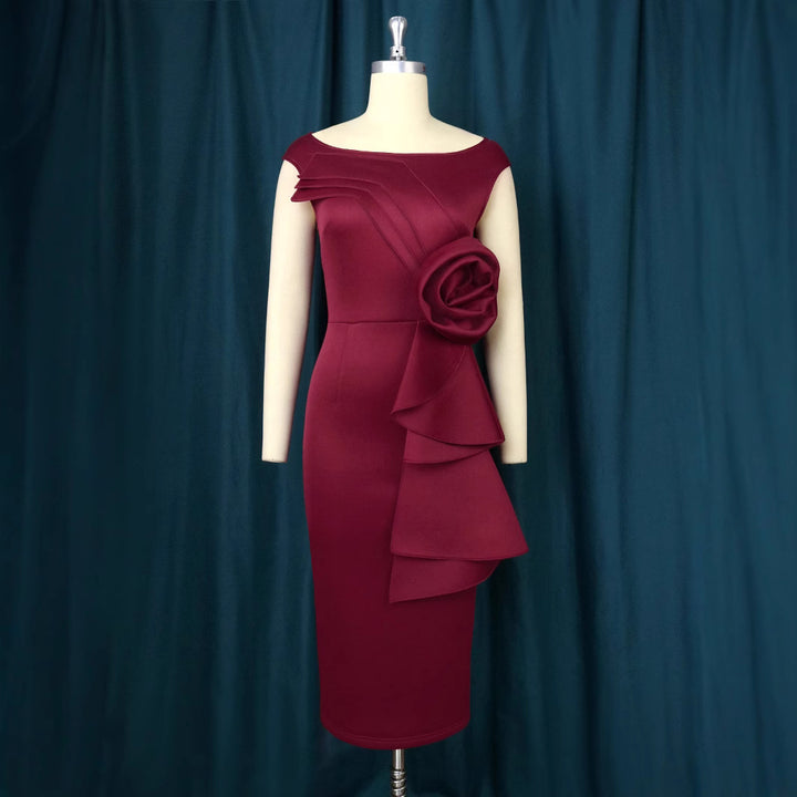 Damen figurbetontes Kleid mit schicker Rüschenapplikation Echo Archiv
