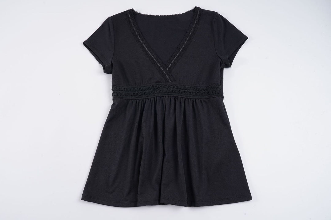 Damen Lockeres Sommerkleid mit V-Ausschnitt und Spitzenverzierungen Echo Archiv