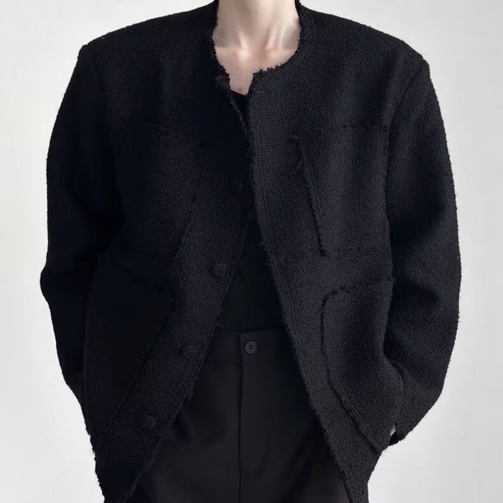 Damen Oversized Bouclé-Jacke ohne Kragen mit aufgesetzten Taschen und Raw‑Edge-Details Echoarchiv