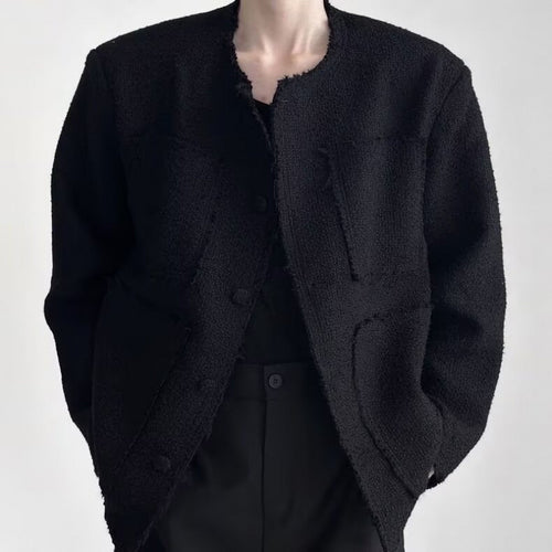 Damen Oversized Bouclé-Jacke ohne Kragen mit aufgesetzten Taschen und Raw‑Edge-Details Echoarchiv
