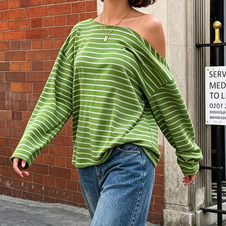Damen Oversize-Langarmshirt mit breitem Ausschnitt, maritimem Streifen und relaxed Fit – Avérine