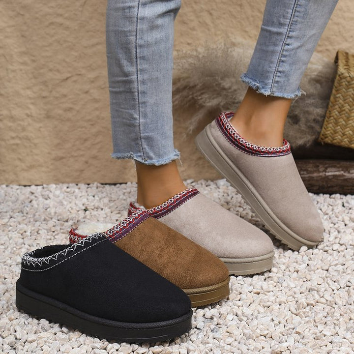 Damen Gefütterte Velours‑Slipper mit gestricktem Schaftbund und profilierter Plateausohle Echo Archiv