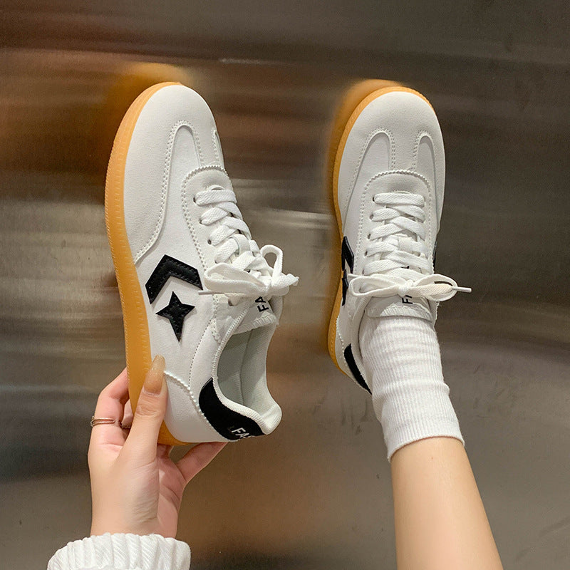 Damen nan leichte Retro-Sneaker mit gepolstertem Komfortfußbett, flexibler Gummisohle und reflektierenden Details Echo Archiv