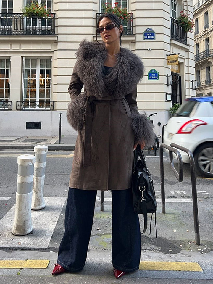 Damen Mantel aus Veloursleder‑Optik mit voluminösem Faux‑Fur‑Schalkragen, Fellmanschetten & Taillengürtel Echoarchiv