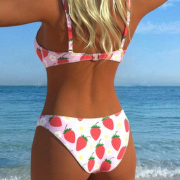 Damen Bikini-Set mit fruchtigem Erdbeerprint und verstellbaren Trägern Echo Archiv