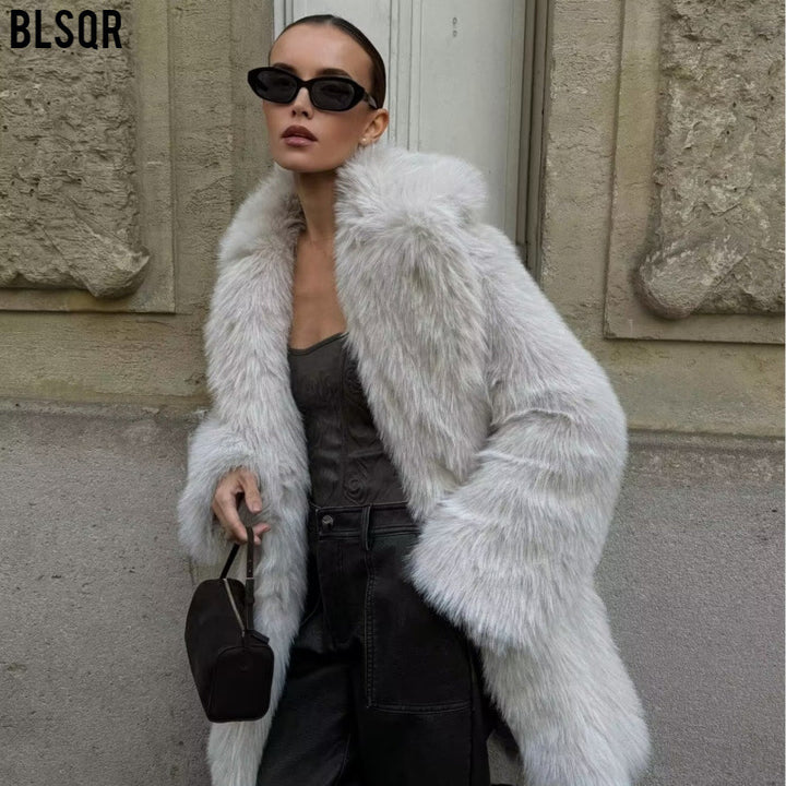 Damen Faux-Fur-Mantel mit Oversize-Schalkragen und langem, taillenfreiem Schnitt Echo Archiv