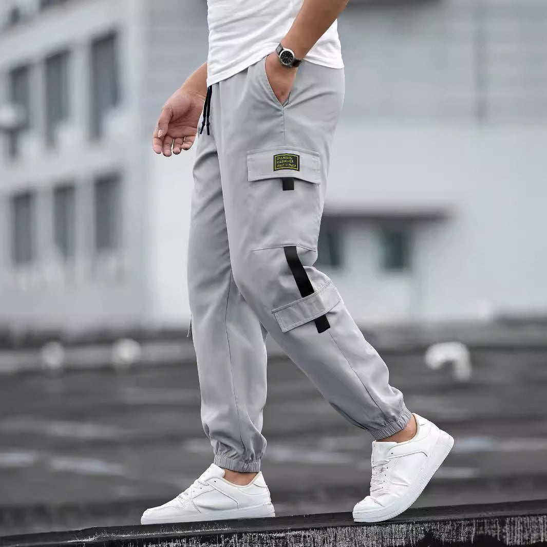 Herren modische Cargo-Joggerhose mit elastischem Bund, Kordelzug und mehreren Sicherheits- und Klappentaschen – Bravaro