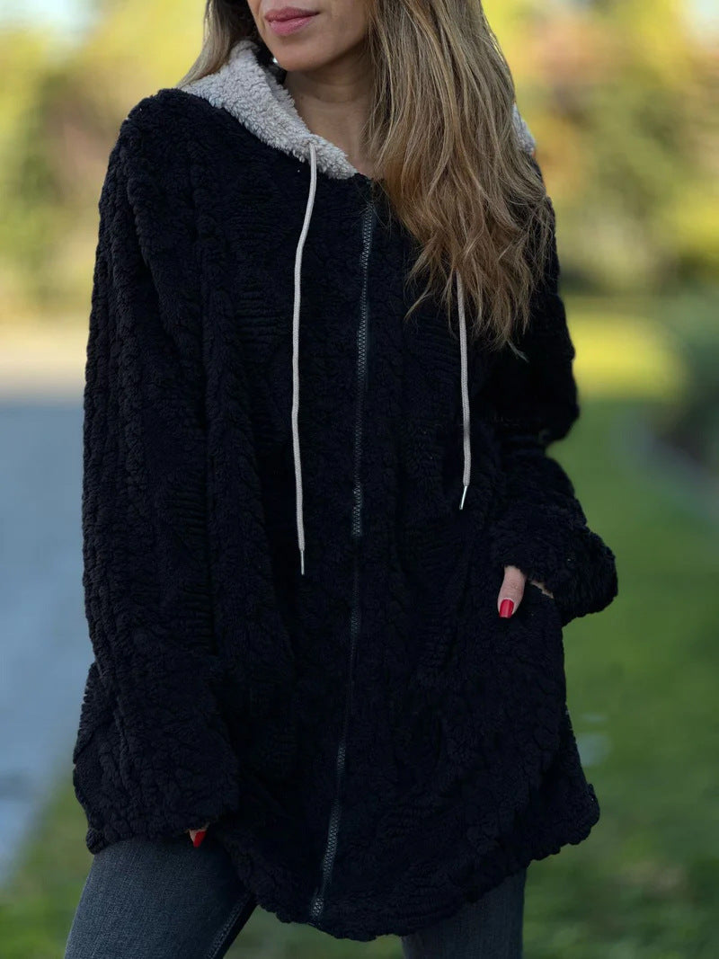 Damen nan oversized Teddy-Manteljacke mit Kontrastkapuze, Reißverschluss und Eingrifftaschen Echo Archiv