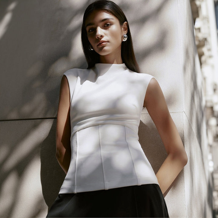 Damen Figurumspielendes Top mit elegantem High-Neck und schmalem Schnitt Echo Archiv