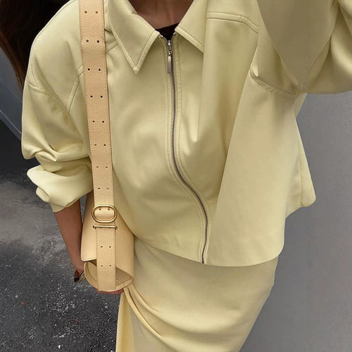 Damen Tailliertes Zip-Blouson-Set mit Hemdkragen und Midirock Echoarchiv