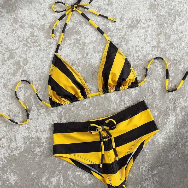 Damen Bikini mit trendigem Schnitt und verspielten Streifen Echo Archiv