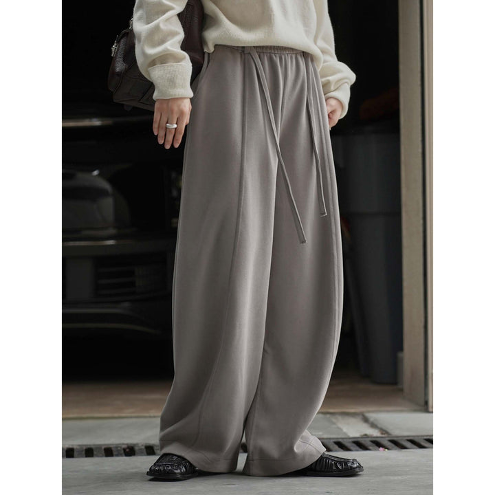 Damen weite High-Waist Lounge-Hose aus Sweatstoff mit Kordelzug Echoarchiv
