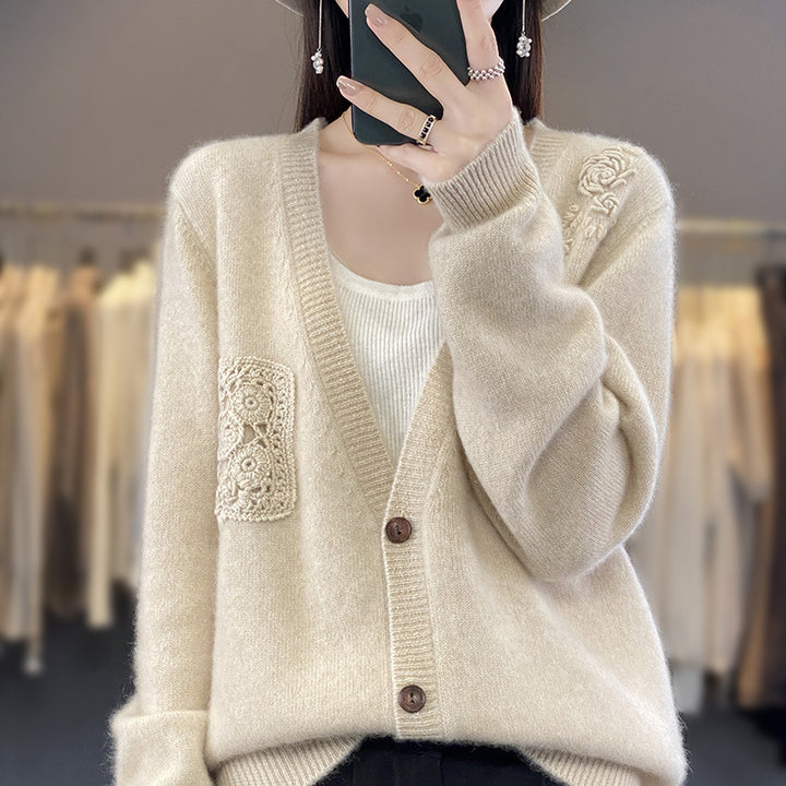 Damen Zweiteiliges Feinstrick‑Set mit Strickcardigan und Top sowie gehäkelten Blumenapplikationen Echoarchiv