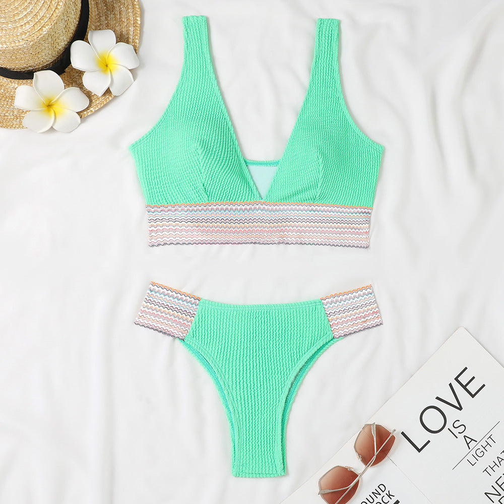 Damen Bikini-Set mit modernem V-Ausschnitt und strukturiertem Material Echo Archiv
