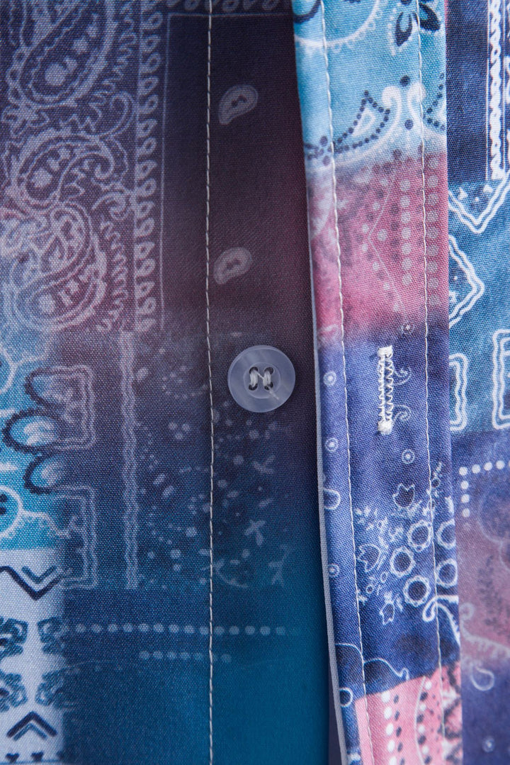 Herren Kurzarmhemd im kreativen Bandana-Design mit stilvollem Stehkragen Echoarchiv