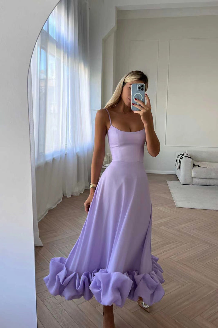 Damen Midi-Kleid mit zarten Spaghetti-Trägern und voluminösem Rüschensaum Echo Archiv
