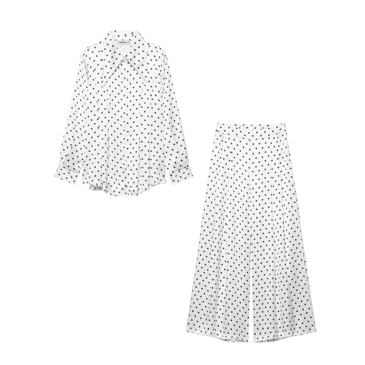 Damen Oversized Satinbluse mit übergroßem spitzem Kragen und Plissée-Detail Echoarchiv