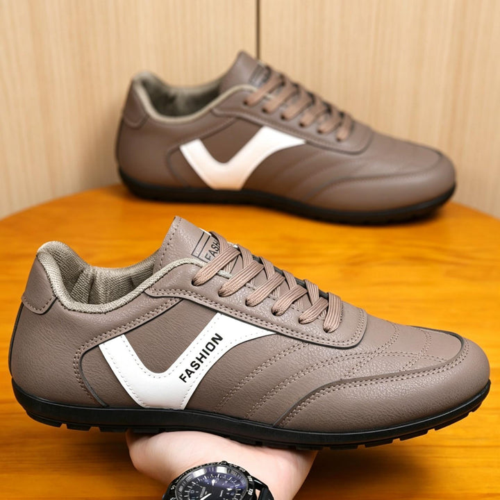 Herren Sportliche Fußball Sneakers Echoarchiv