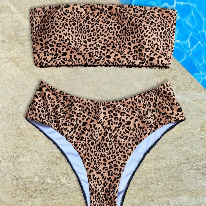 Damen Bandeau-Bikini mit hohem Beinausschnitt Echo Archiv