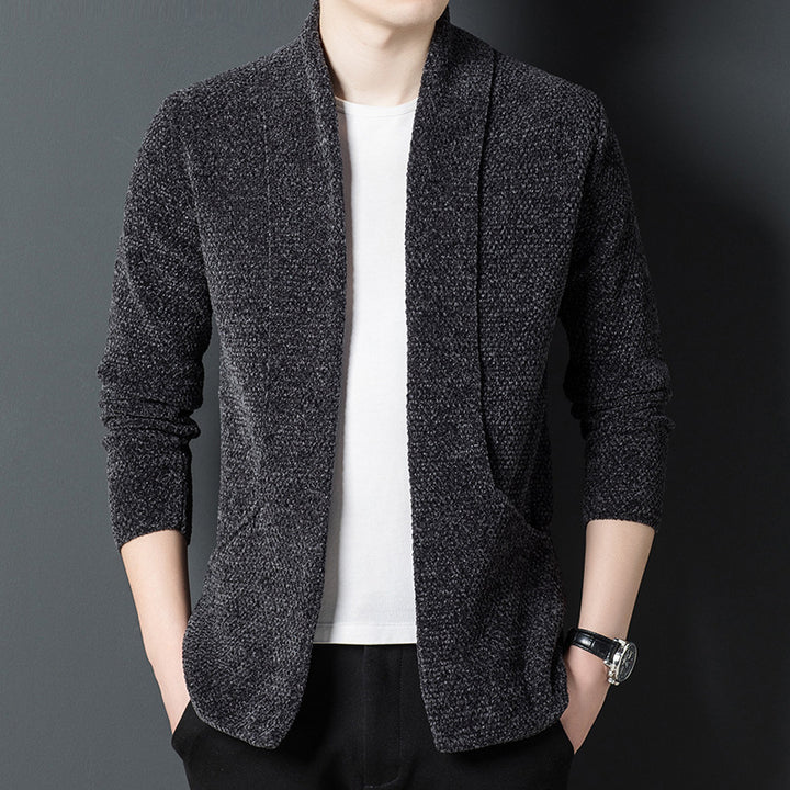 Herren kuschelige Strickjacke mit modernem Schnitt und hohen Kragen Echoarchiv