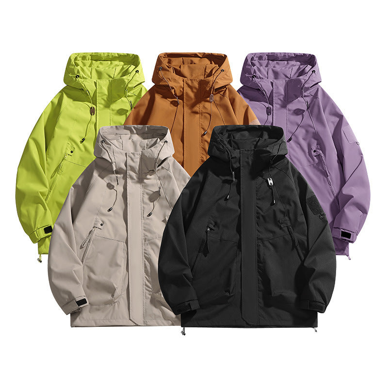 Damen Outdoor-Jacke mit verstellbarer Kapuze und atmungsaktiven Einsätzen Echoarchiv