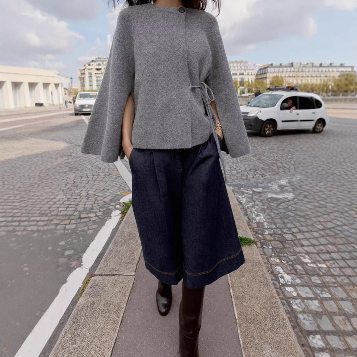 Damen Kurzes Wollmix‑Cape mit Rundhals, Tunnelzug‑Taillierung und Trompetenärmeln Echoarchiv
