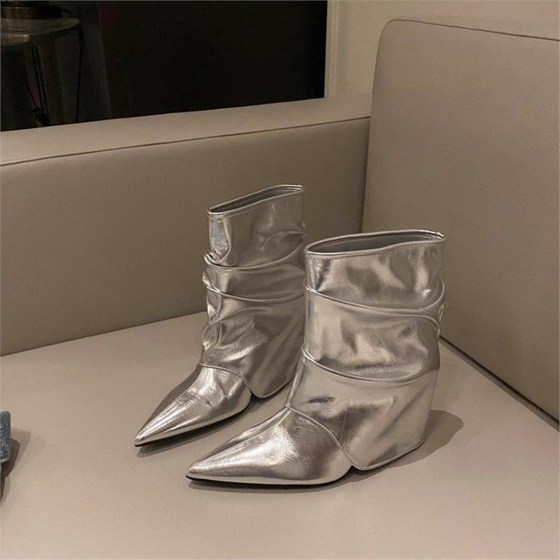 Damen Schlupf-Stiefelette mit gerafftem Schaft und eleganter Spitzkappe Echo Archiv