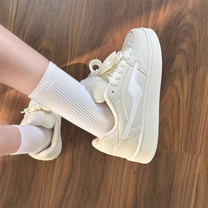 Damen Sneakers im modernen Design mit atmungsaktiver Oberflächenstruktur und komfortabler Dämpfung Echo Archiv