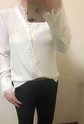 Damen Elegante Bluse mit Spitzenverzierung Echoarchiv