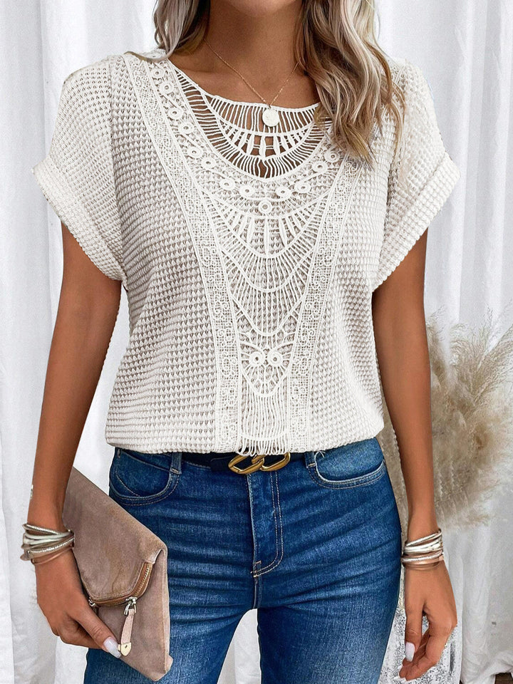 Elegantes Spitzen-T-Shirt mit stilvollen Details