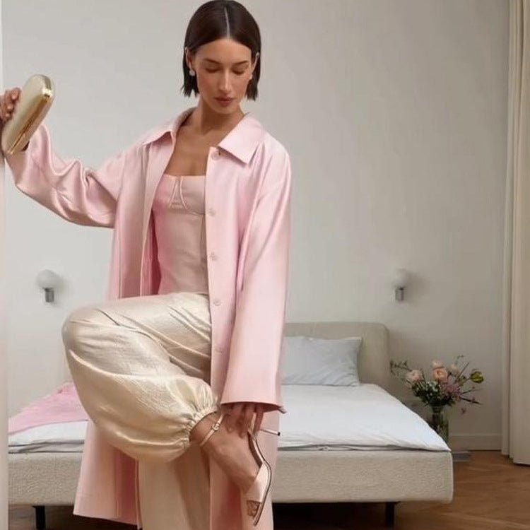 Damen leichter satinähnlicher Longmantel im Oversize-Schnitt mit weitem Revers Echoarchiv
