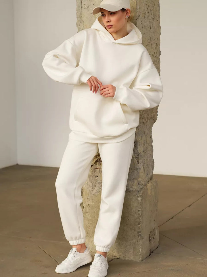 Damen nan zweiteiliges Komfort-Loungewear-Set mit oversized Kapuzenpullover, Kängurutasche und elastischem Knöchel-Jogger aus French Terry Echo Archiv