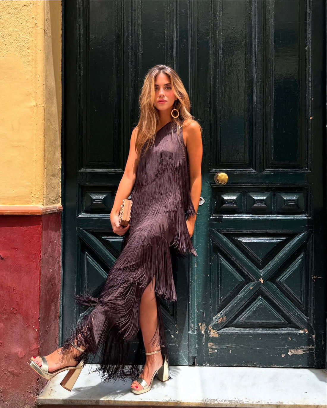 Damen Fransen Maxikleid mit asymmetrischem Schnitt und elegantem Detail – Valéora