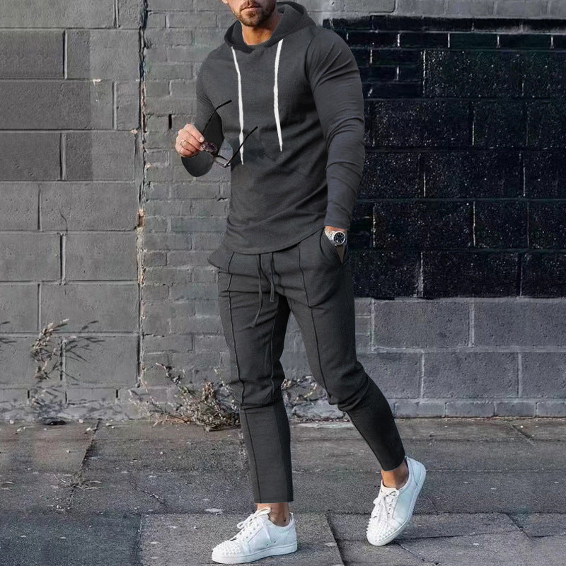 Herren modisches Hoodie mit sportlicher Passform und kontrastierenden Details Echoarchiv