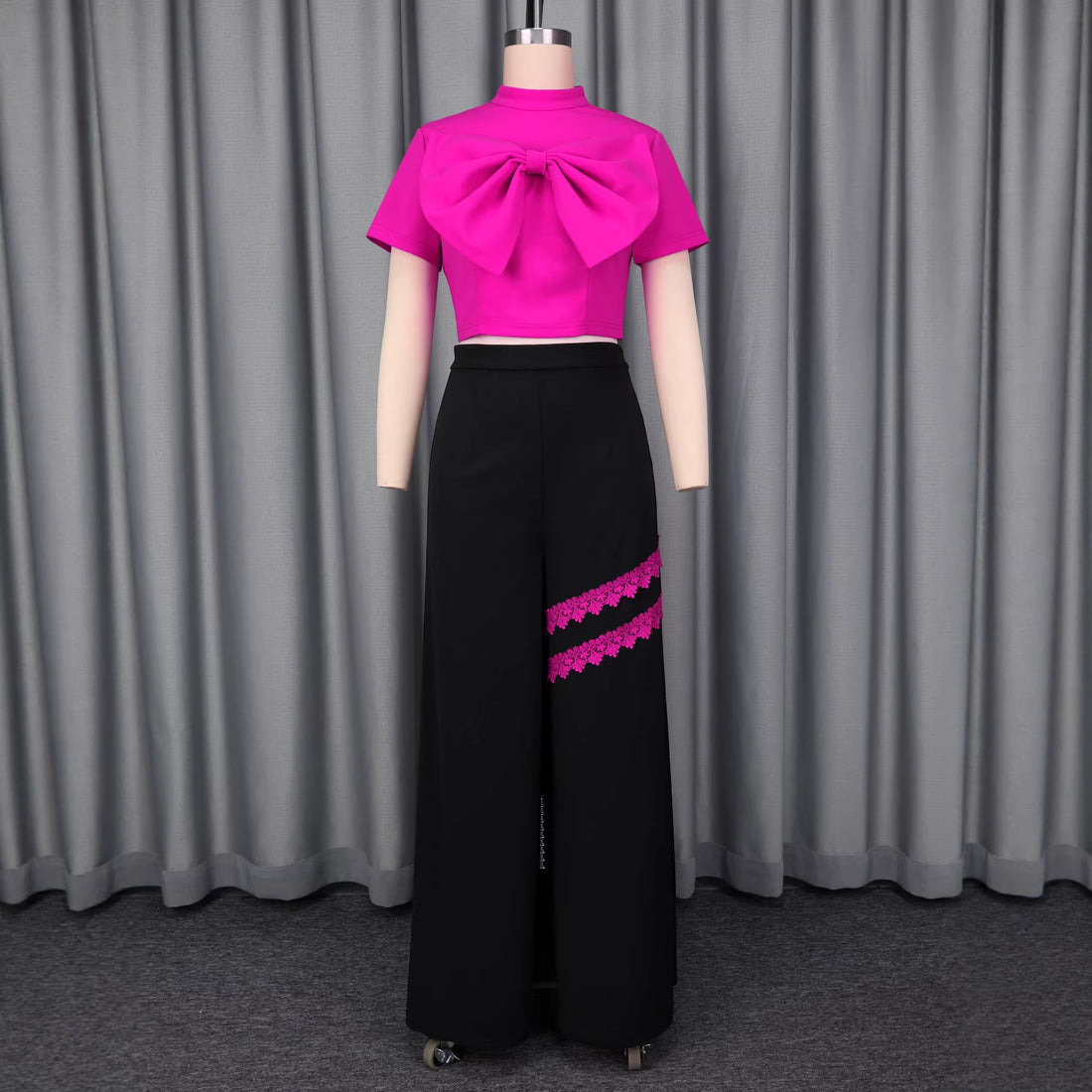 Damen Modische kurzärmlige Bluse mit dekorativem Schleifen-Detail – Élovi